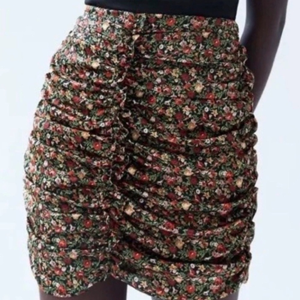 Zara Floral Ruched Draped Mini Skirt - Picture 2 of 10